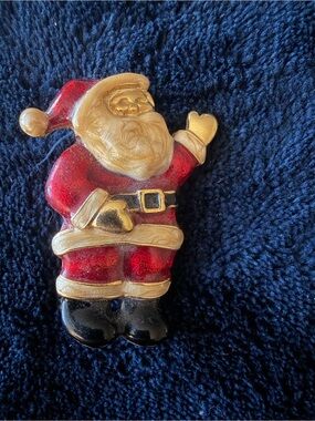 Gold-Trim Red Santa Brooch – Festive Women's Jewelry
